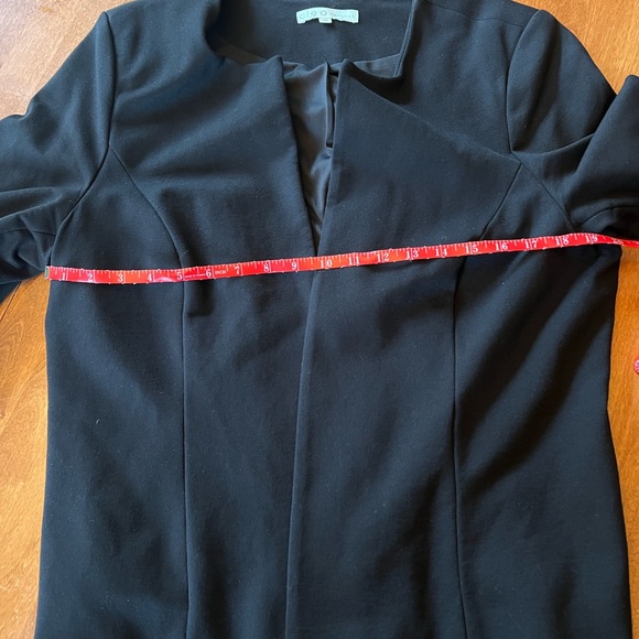 Bell sleeve open blazer - black - Picture 7 of 9